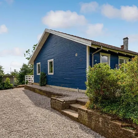 4 Bedroom Gorgeous In Feriehus