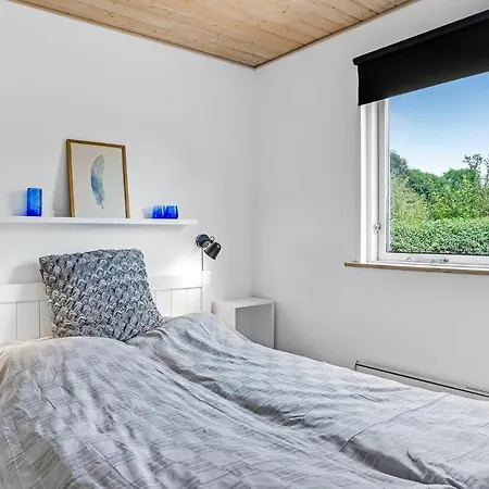 Feriehus 4 Bedroom Gorgeous In