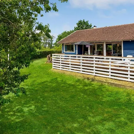 4 Bedroom Gorgeous In Feriehus